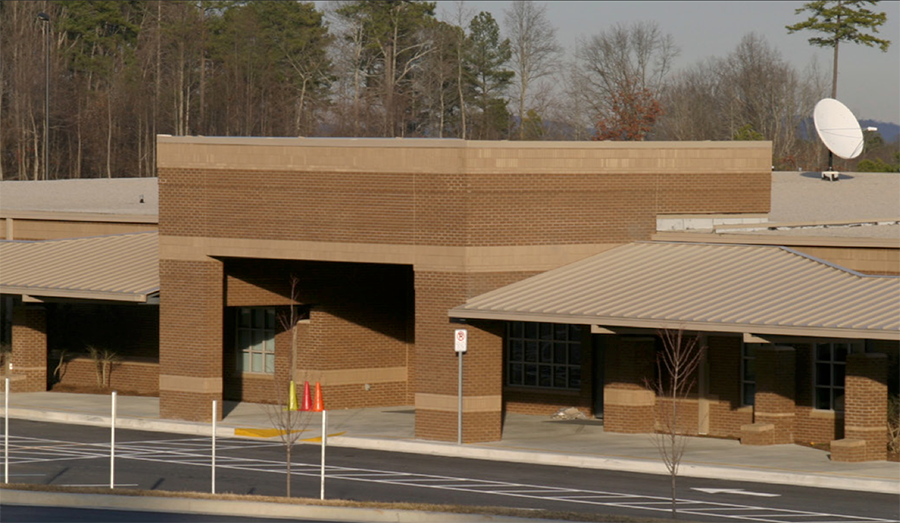 Ivy creek elementary school building front