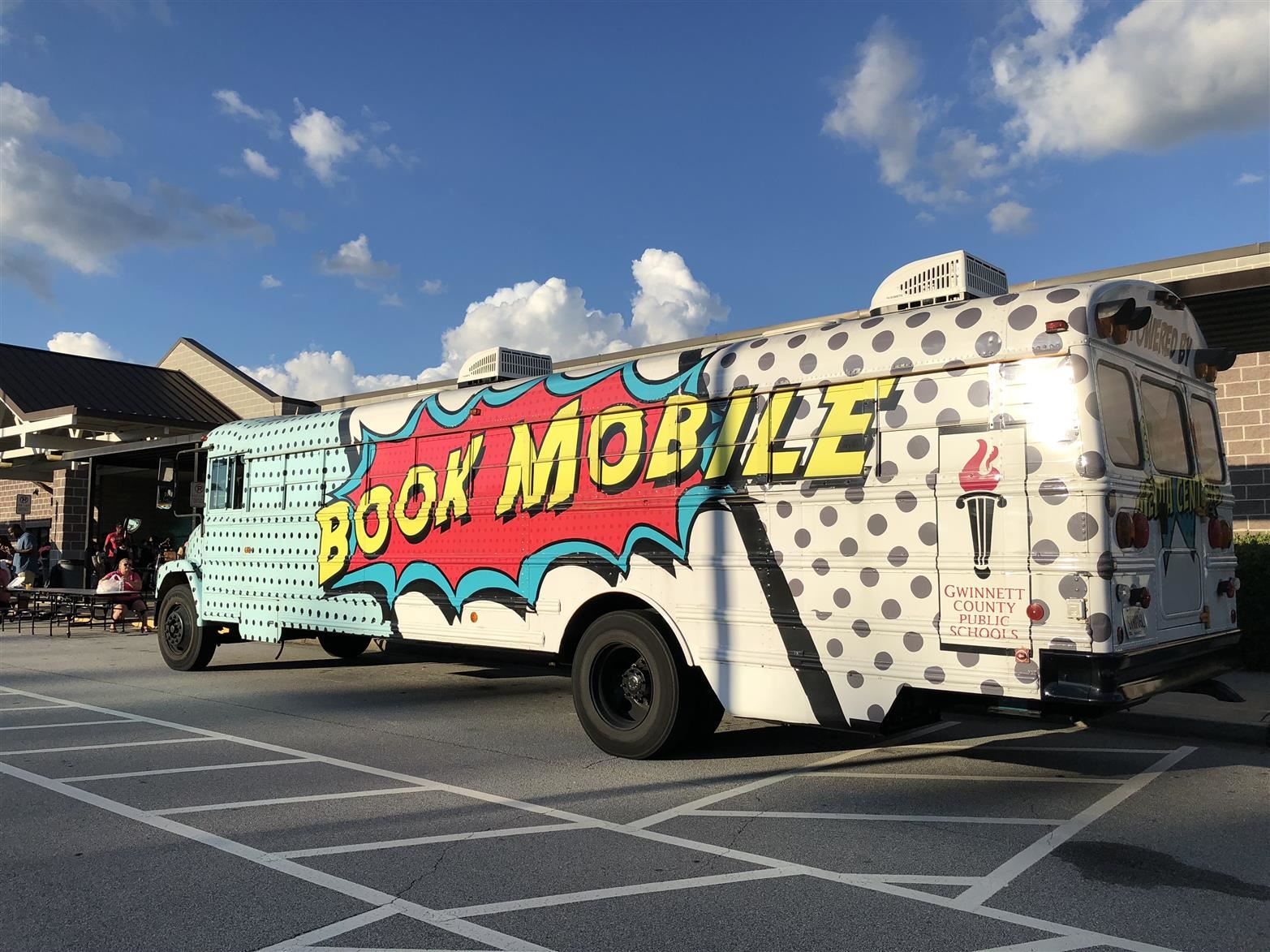 Photo of Pow Book Mobile
