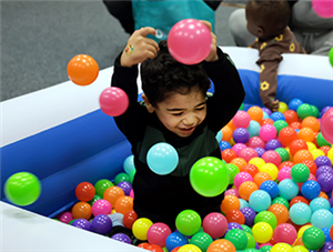 Early Learn Field Trip Ball Pit